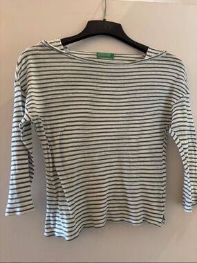 United Colors Of Benetton Green and White Striped Tee